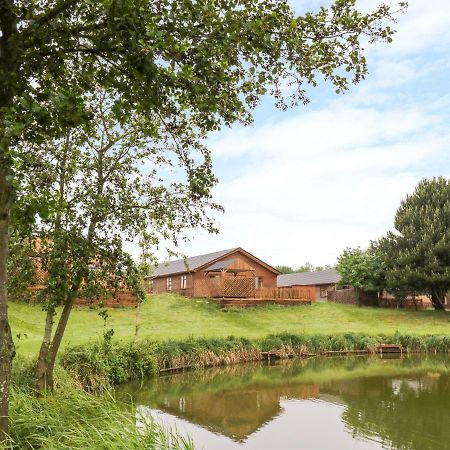 Makins Lodges Nuneaton Esterno foto