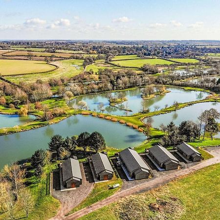 Makins Lodges Nuneaton Esterno foto