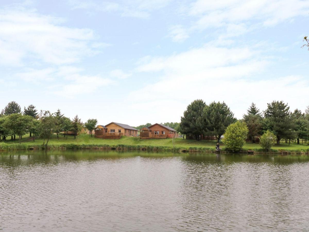 Makins Lodges Nuneaton Esterno foto